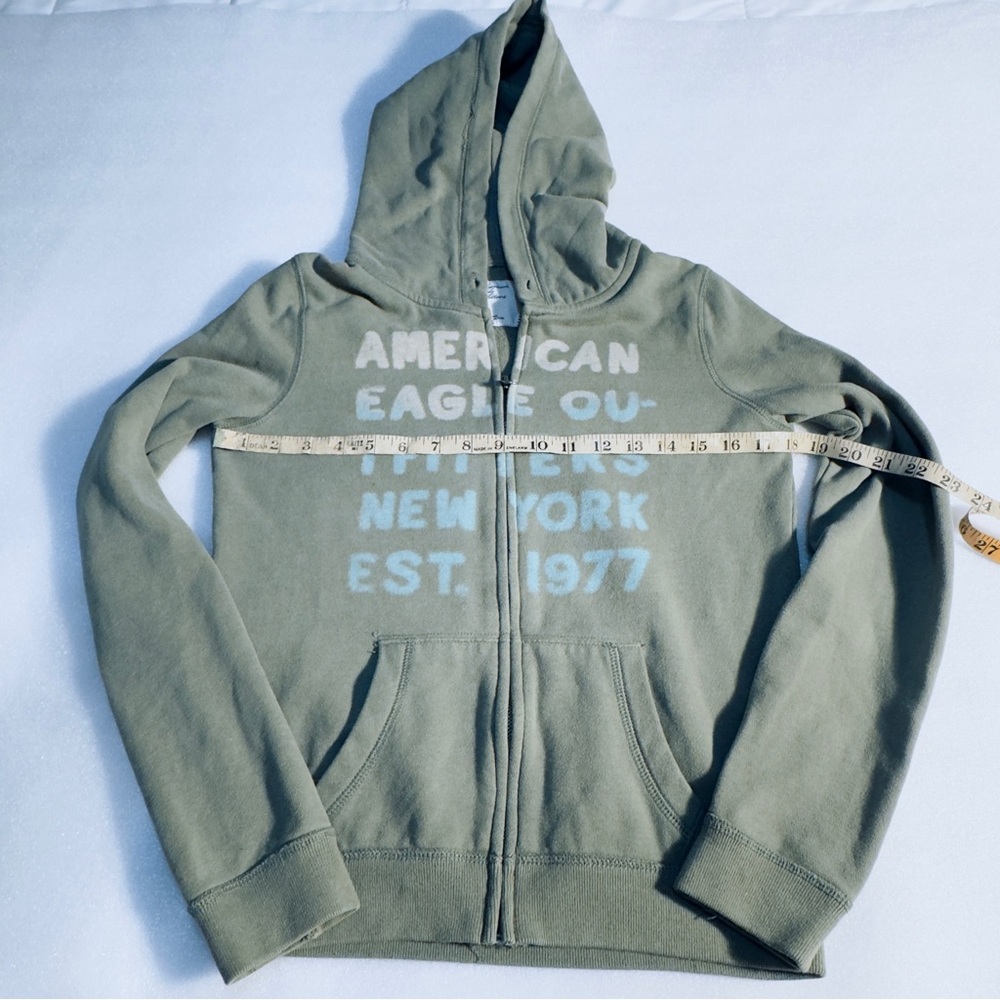 Vintage 2011 Green American Eagle Graphic Zip-Up Hoodie Missing drawstring